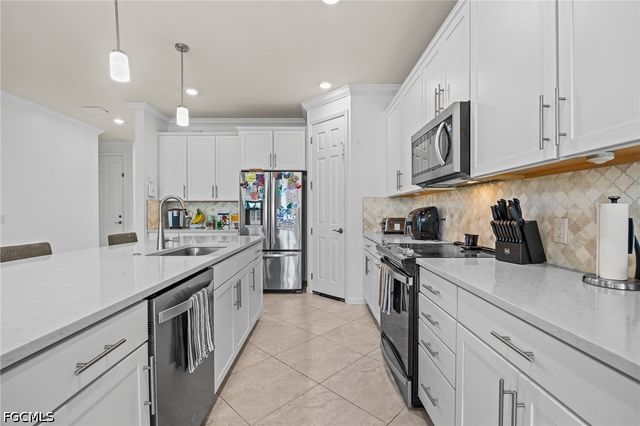 19608 Beechcrest PL, Estero, FL 33928