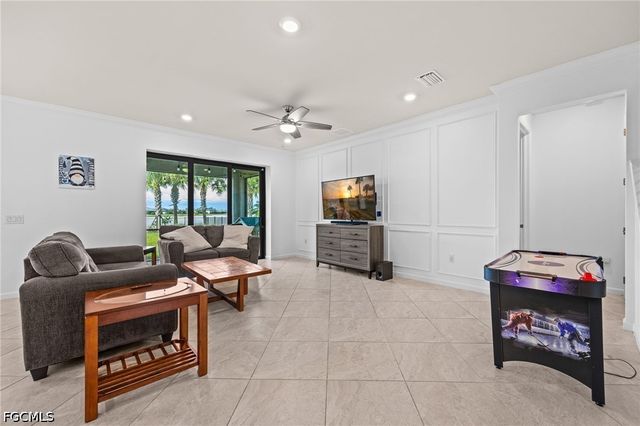 19608 Beechcrest PL, Estero, FL 33928