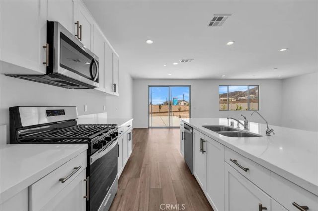 27224 Felsic Drive, Menifee, CA 92585