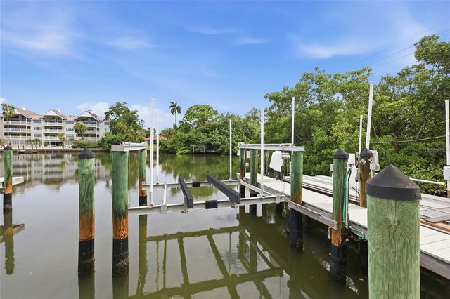 1798 LINCOLN PARK CIRCLE, Sarasota, FL 34236