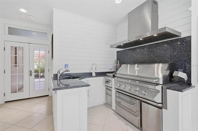1798 LINCOLN PARK CIRCLE, Sarasota, FL 34236