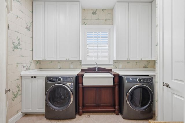 1798 LINCOLN PARK CIRCLE, Sarasota, FL 34236