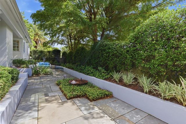 1798 LINCOLN PARK CIRCLE, Sarasota, FL 34236