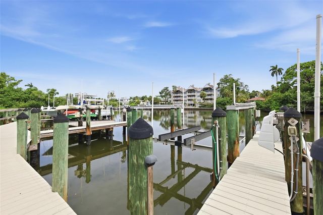 1798 LINCOLN PARK CIRCLE, Sarasota, FL 34236
