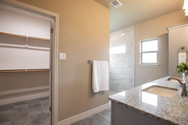 1018 Winchester DR, Nolanville, TX 76559