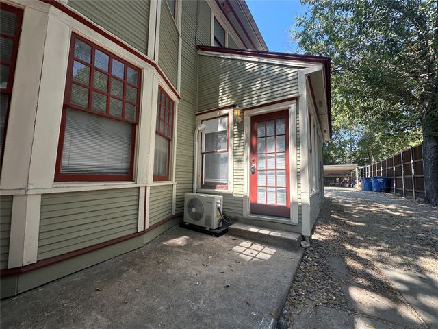 4617 Gaston Avenue A, Dallas, TX 75246
