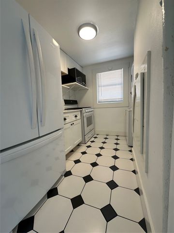 4617 Gaston Avenue A, Dallas, TX 75246