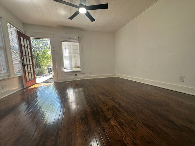 4617 Gaston Avenue A, Dallas, TX 75246