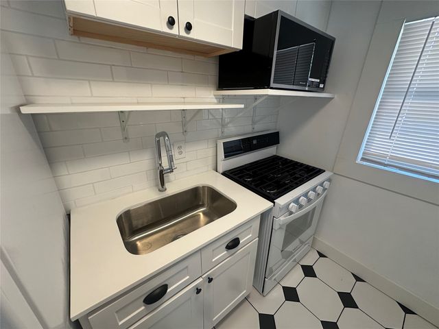 4617 Gaston Avenue A, Dallas, TX 75246