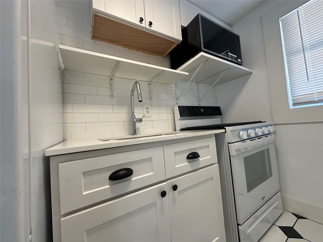4617 Gaston Avenue A, Dallas, TX 75246