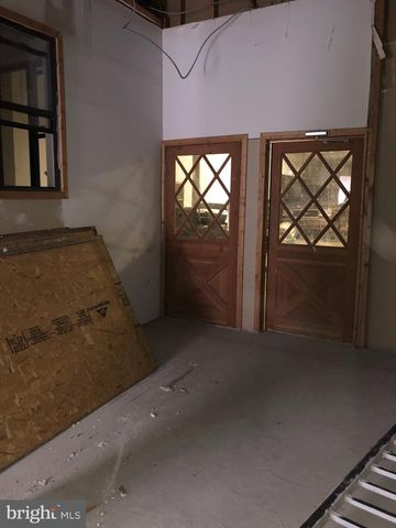 860-62 N 40TH ST, Philadelphia, PA 19104