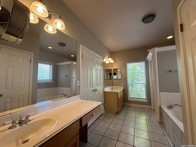 25160 TOUTANT BEAUREGARD RD, San Antonio, TX 78255