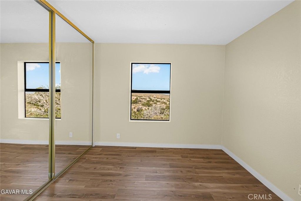 Image 19 of property listing at 31720 96th Street East, Littlerock, CA 93543