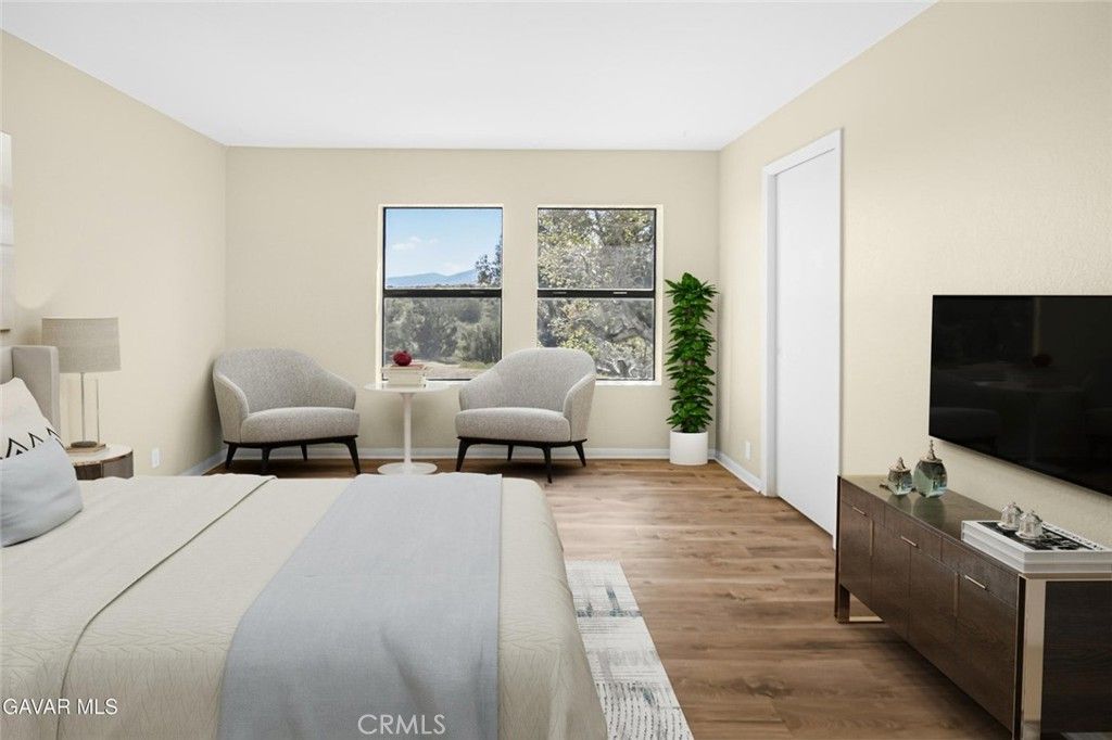 Image 20 of property listing at 31720 96th Street East, Littlerock, CA 93543