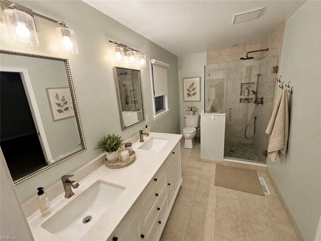 2113 Commodore CT, Virginia Beach, VA 23454