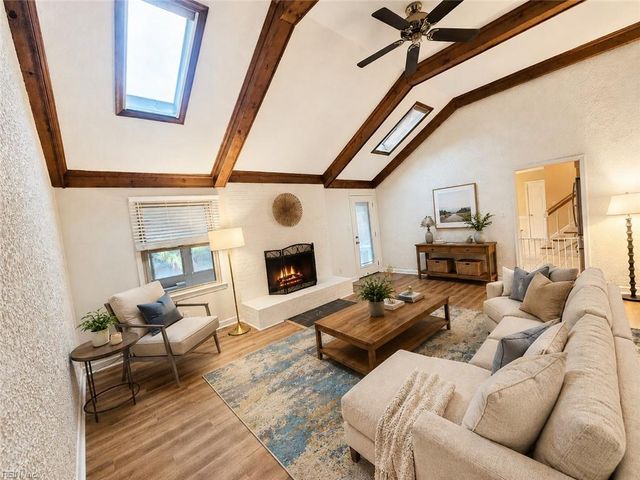 2113 Commodore CT, Virginia Beach, VA 23454
