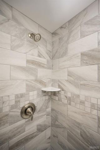 1304 Kew Gardens Drive, Florissant, MO 63031