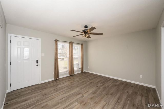 1304 Kew Gardens Drive, Florissant, MO 63031