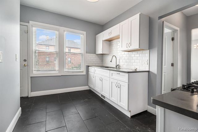 595-597 Belmont Street, Detroit, MI 48202