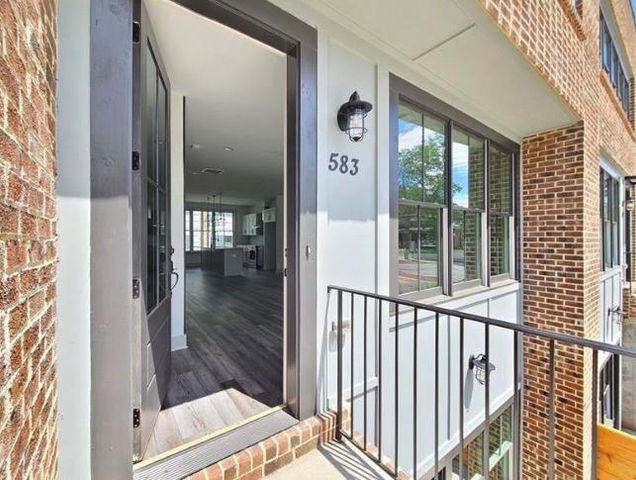 583 King Arnold Street, Hapeville, GA 30354