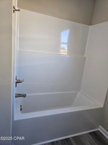 2806 Hyde Avenue, Panama City, FL 32405