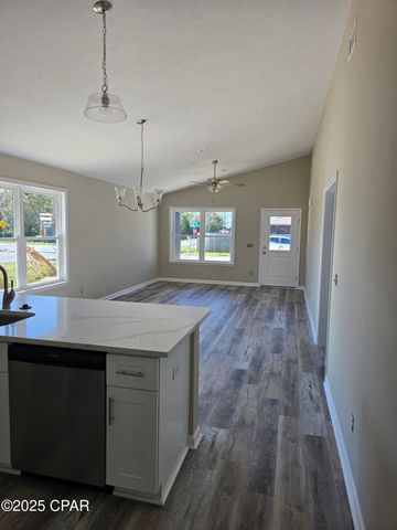 2806 Hyde Avenue, Panama City, FL 32405