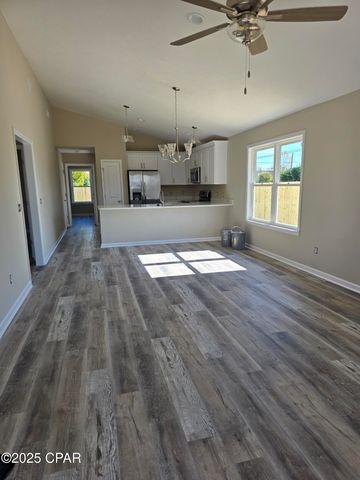 2806 Hyde Avenue, Panama City, FL 32405