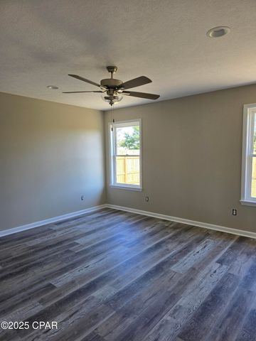 2806 Hyde Avenue, Panama City, FL 32405