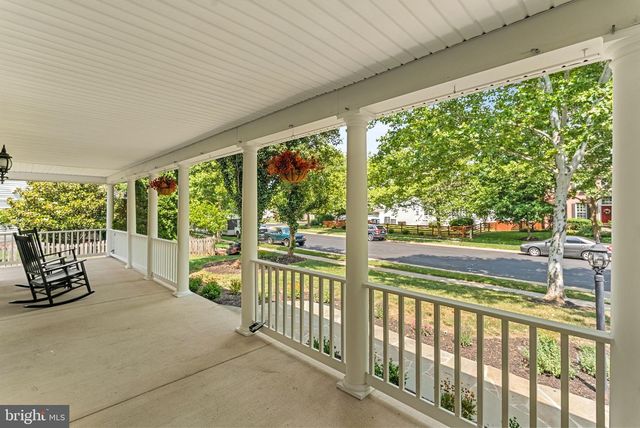 21457 CHICKACOAN TRAIL DR, Broadlands, VA 20148