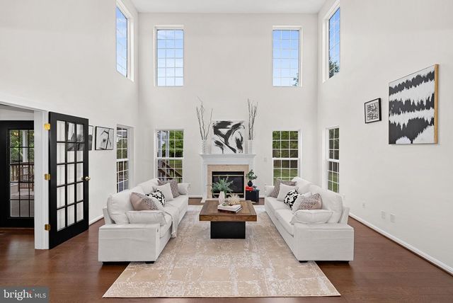 21457 CHICKACOAN TRAIL DR, Broadlands, VA 20148