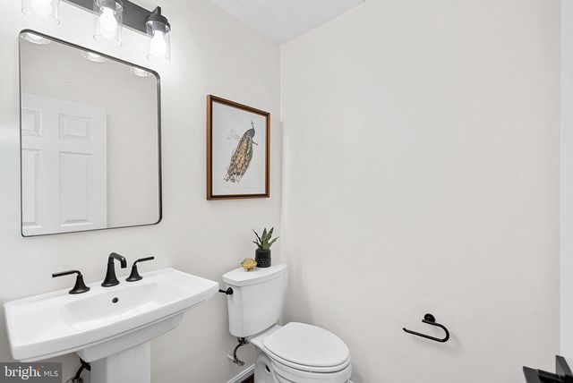 21457 CHICKACOAN TRAIL DR, Broadlands, VA 20148