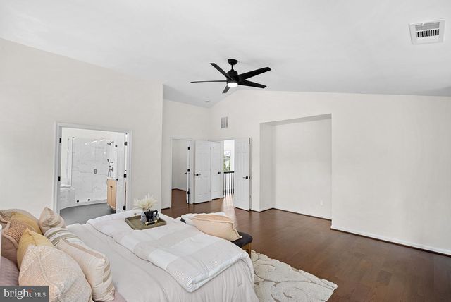 21457 CHICKACOAN TRAIL DR, Broadlands, VA 20148