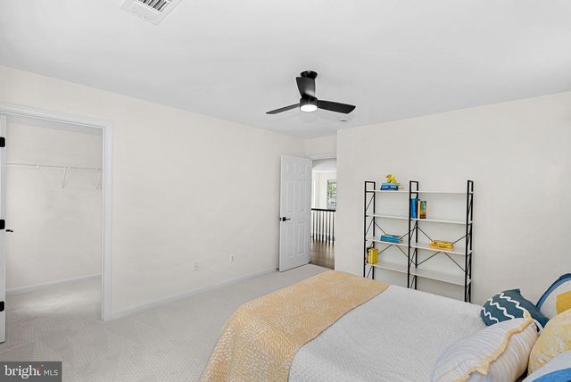 21457 CHICKACOAN TRAIL DR, Broadlands, VA 20148