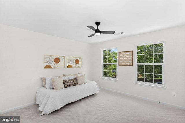 21457 CHICKACOAN TRAIL DR, Broadlands, VA 20148