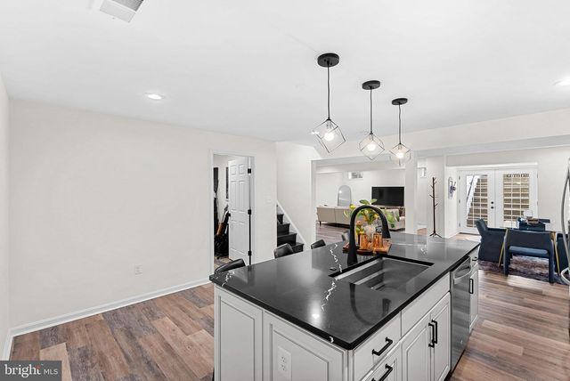 21457 CHICKACOAN TRAIL DR, Broadlands, VA 20148