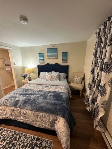 38 Byers St, Springfield, MA 01105