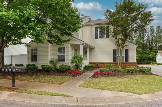 126 W Oaks Pl, Woodstock, GA 30188