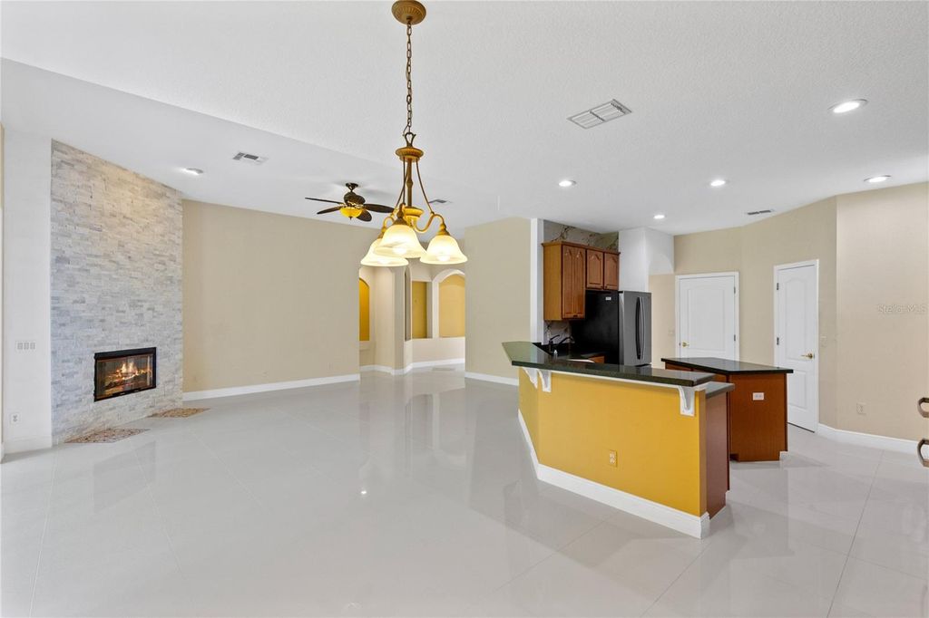 Image 13 of property listing at 856 TIMBER ISLE DRIVE, Orlando, FL 32828