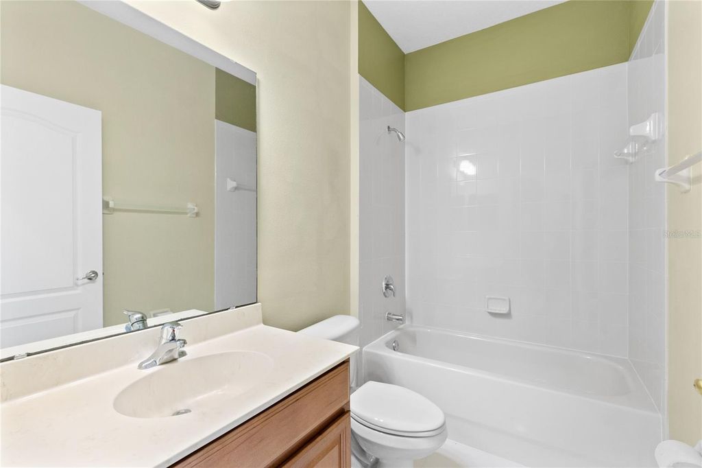 Image 18 of property listing at 856 TIMBER ISLE DRIVE, Orlando, FL 32828