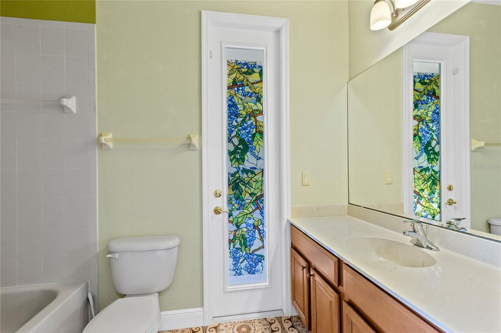 Image 21 of property listing at 856 TIMBER ISLE DRIVE, Orlando, FL 32828