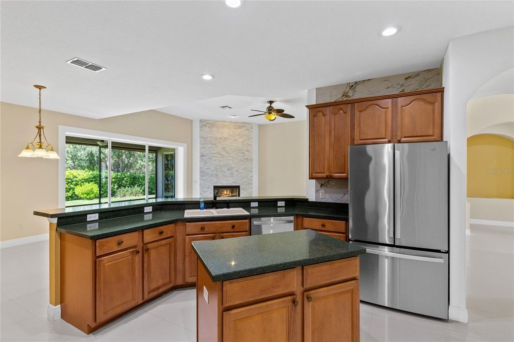 Image 10 of property listing at 856 TIMBER ISLE DRIVE, Orlando, FL 32828