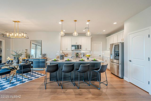 1573 N Ruff Court, Green Valley, AZ 85614