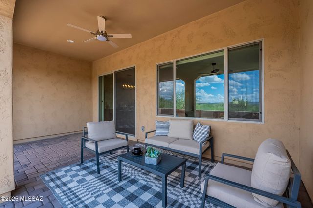 1573 N Ruff Court, Green Valley, AZ 85614