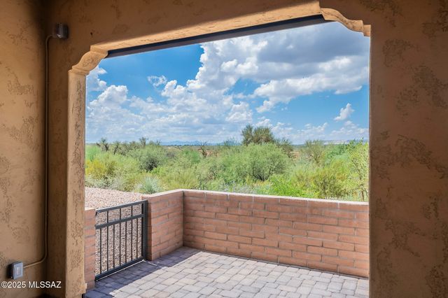 1573 N Ruff Court, Green Valley, AZ 85614