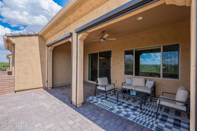 1573 N Ruff Court, Green Valley, AZ 85614