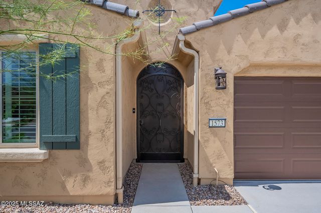 1573 N Ruff Court, Green Valley, AZ 85614
