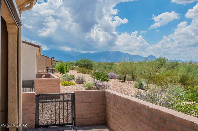 1573 N Ruff Court, Green Valley, AZ 85614