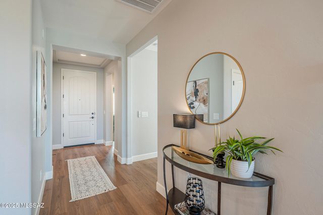 1573 N Ruff Court, Green Valley, AZ 85614