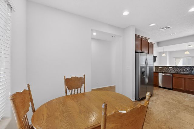 6008 Jagged Peak Road NW, Albuquerque, NM 87114