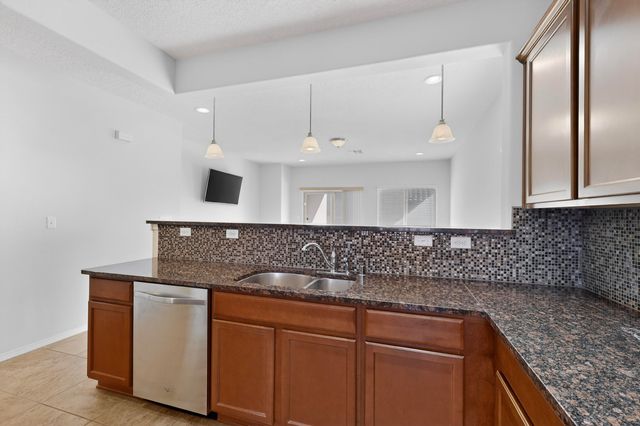 6008 Jagged Peak Road NW, Albuquerque, NM 87114